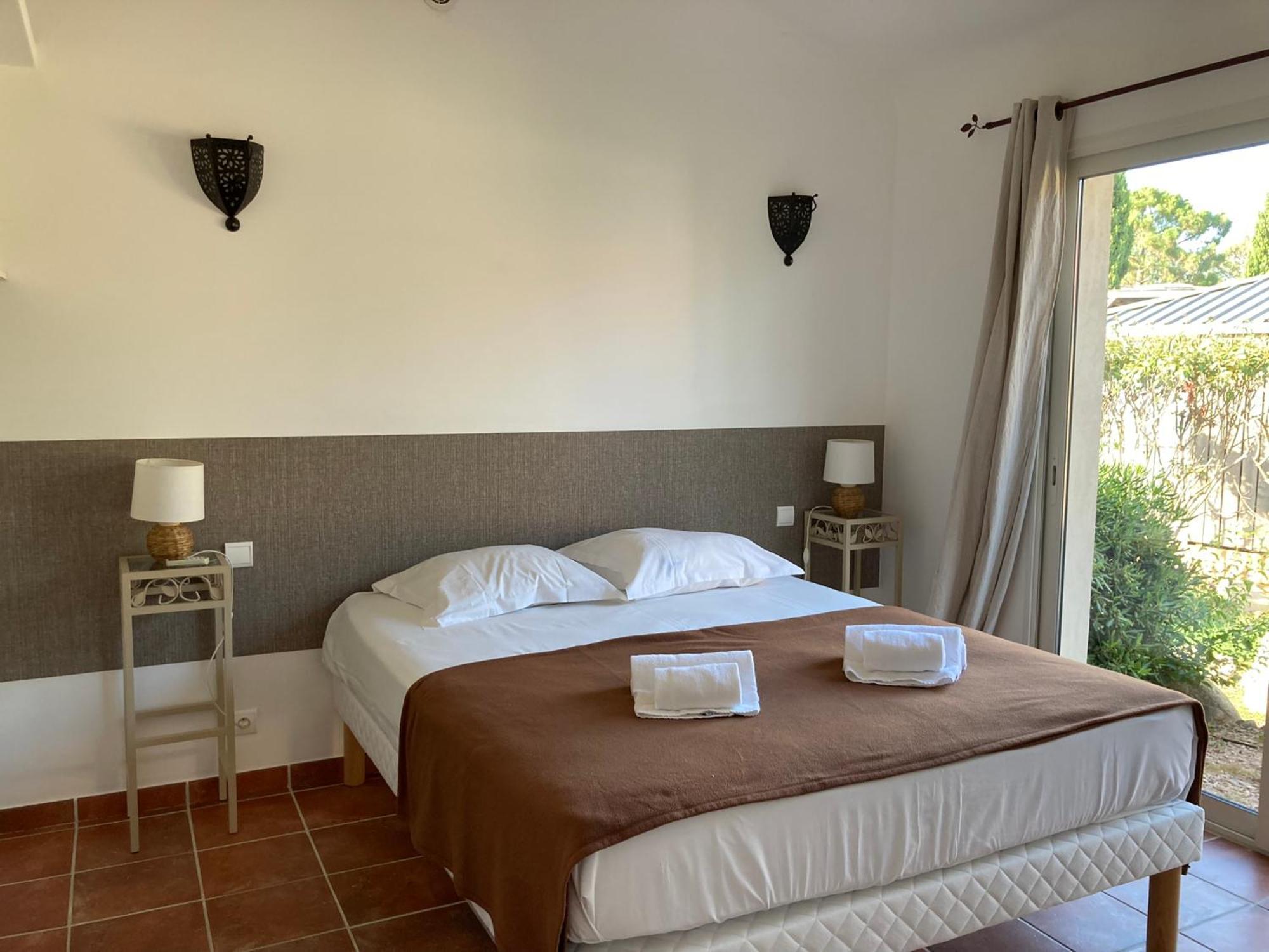 Villas Cala Corsa: Seaside Luxury with Heated Pools in Porto-Vecchio Exterior photo